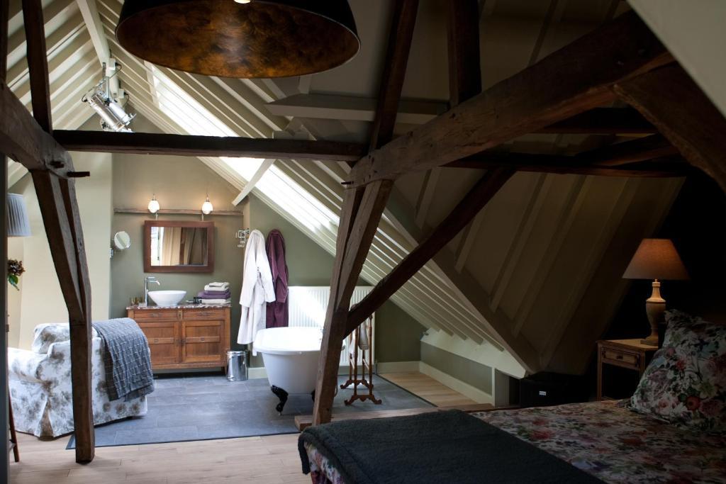 B&B Door 10 Gent Rum bild